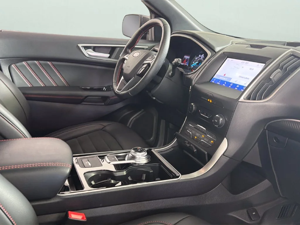 Used 2020 Gray Ford ST Line image 34