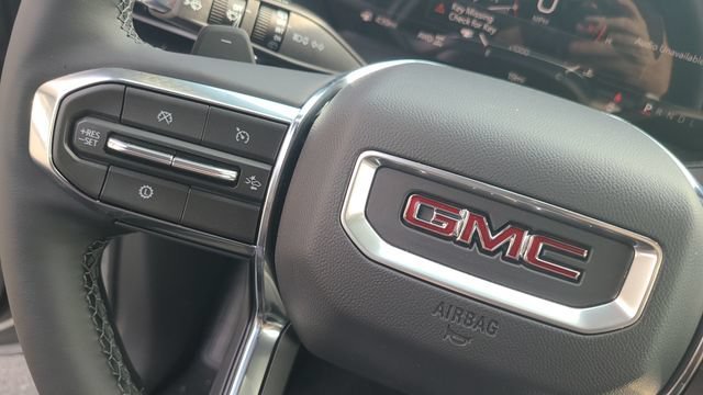 2026 GMC Acadia Elevation - Photo 17
