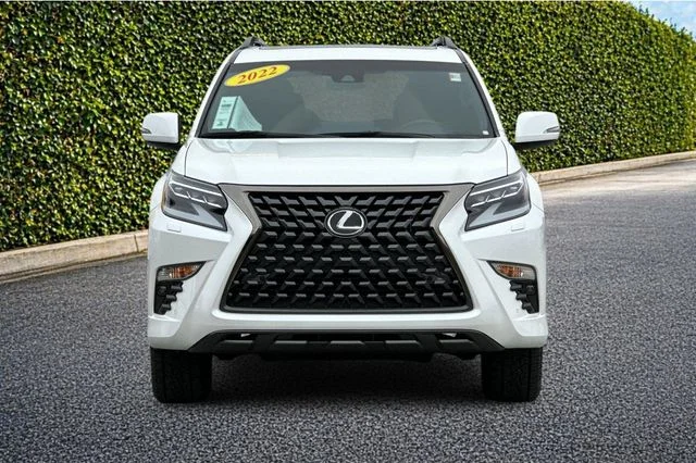 Used 2022  Lexus 460 image 9