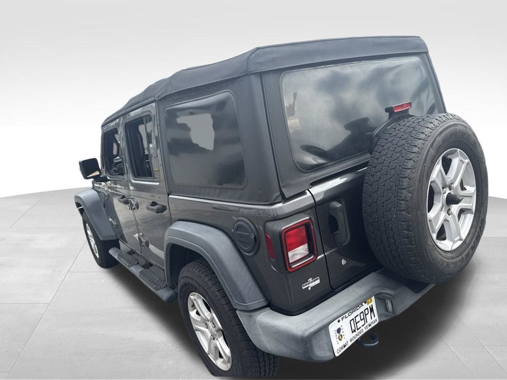 Used 2018 Granite Crystal Metallic Clearcoat Jeep Unlimited Sport S image 17