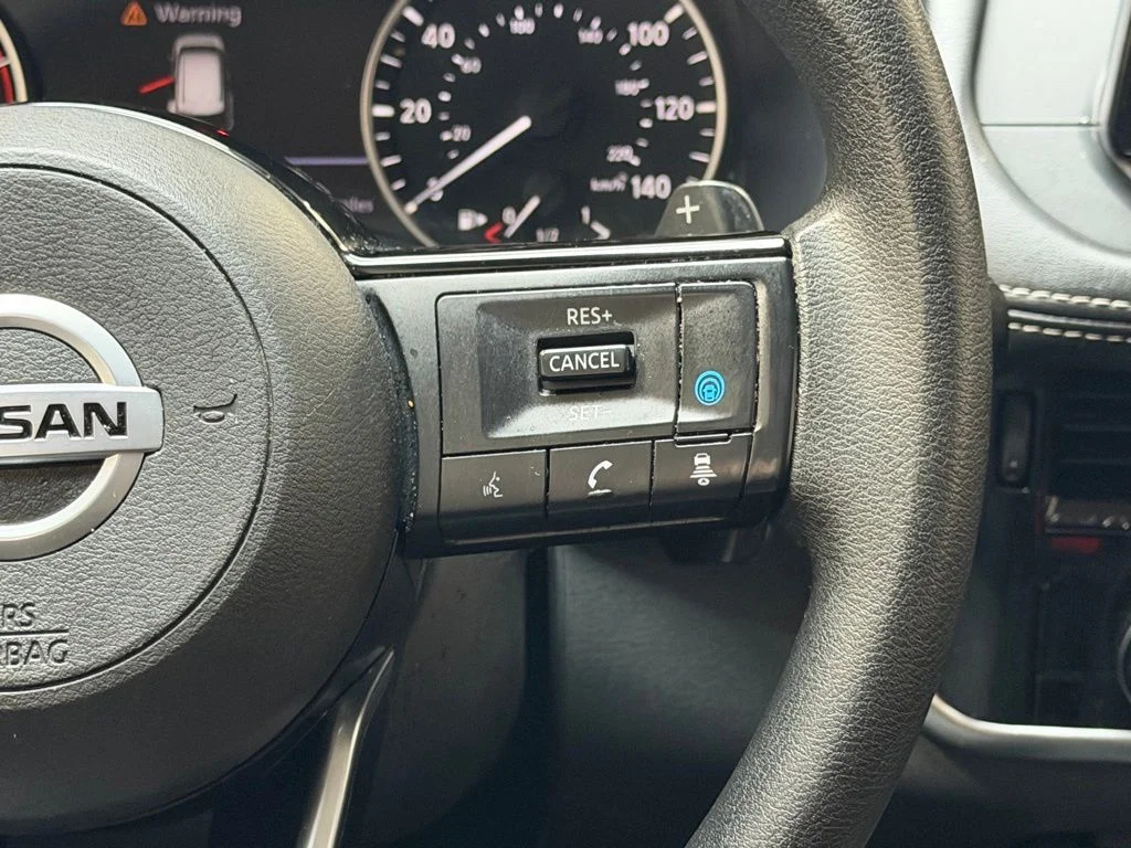 Used 2021 Super Black Nissan SV image 15