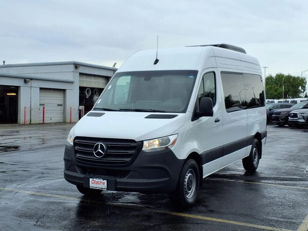 Used 2024 White Mercedes-Benz Passenger 144 WB image 2
