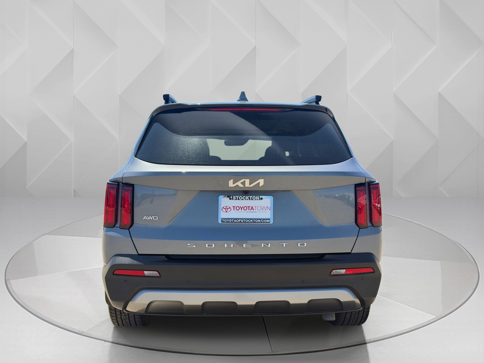 Used 2022 Everlasting Silver Kia X-Line SX Prestige image 3