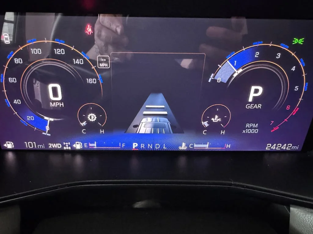 2025 Chevrolet Colorado ZR2 - Photo 15