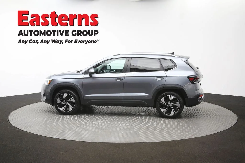 Used 2025 Gray Volkswagen 1.5T SE image 59