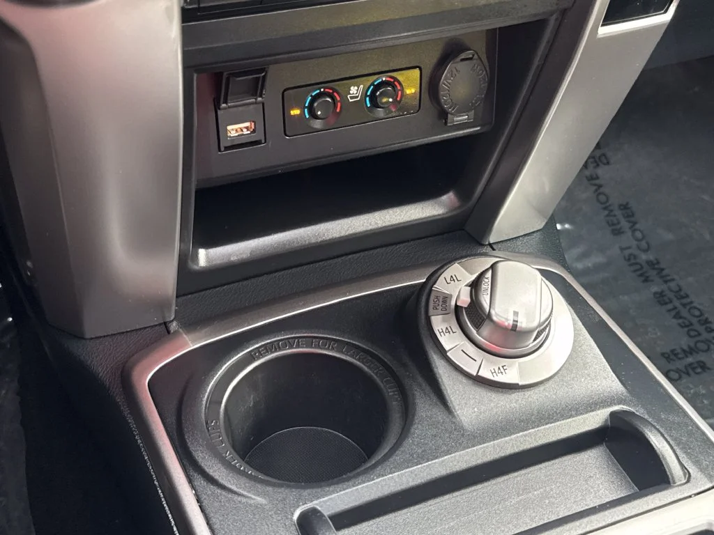 Used 2024 Off-white Toyota Limited image 27
