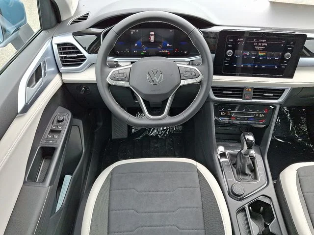 New 2025 Blue Volkswagen 1.5T SE image 7