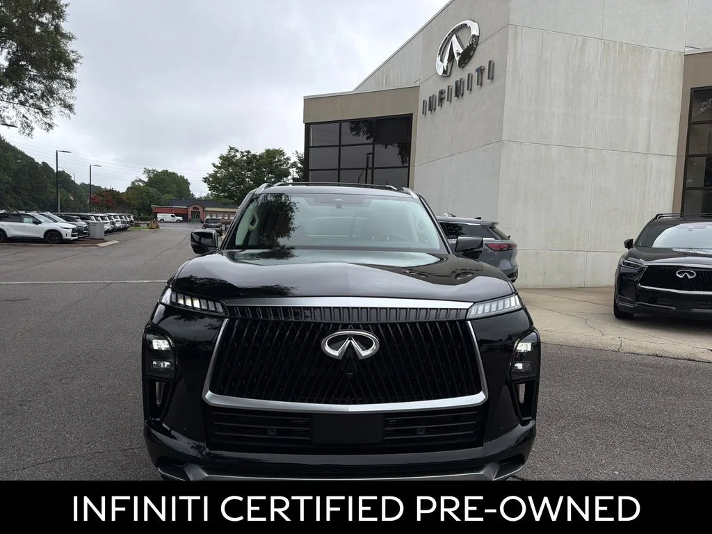 Certified Used 2026 Black Obsidian INFINITI LUXE image 3
