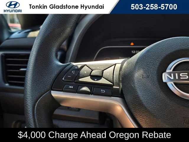 Used 2025 Glacier White Nissan S image 28