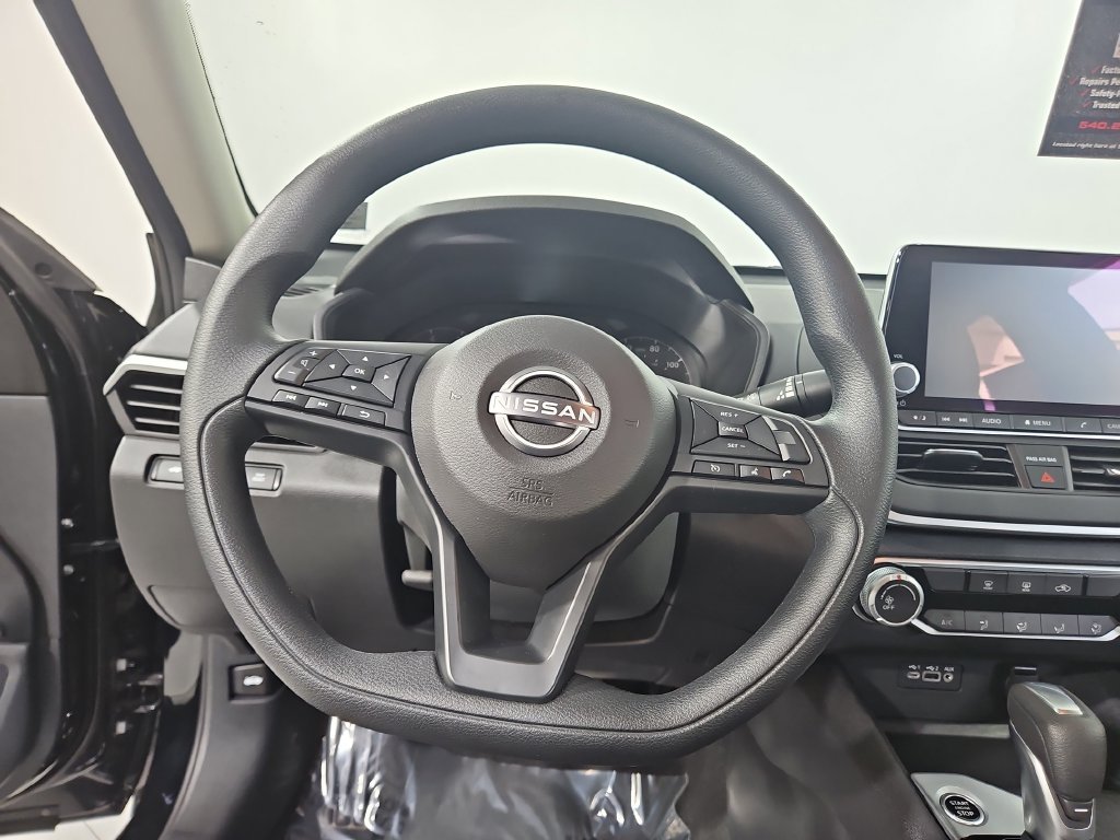 Used 2025 Black Nissan 2.5 S image 16