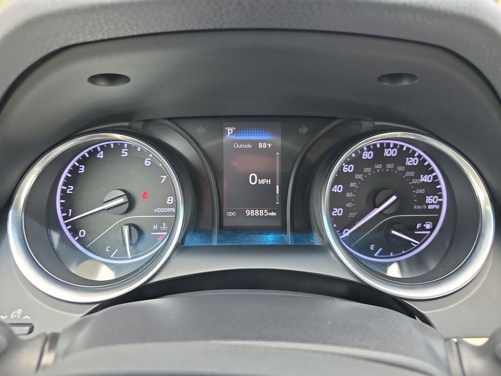 2018 Toyota Camry LE - Photo 34