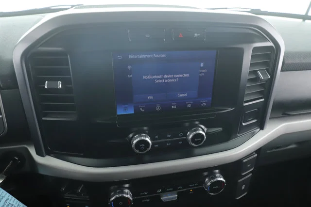 Used 2023  Ford XLT image 4