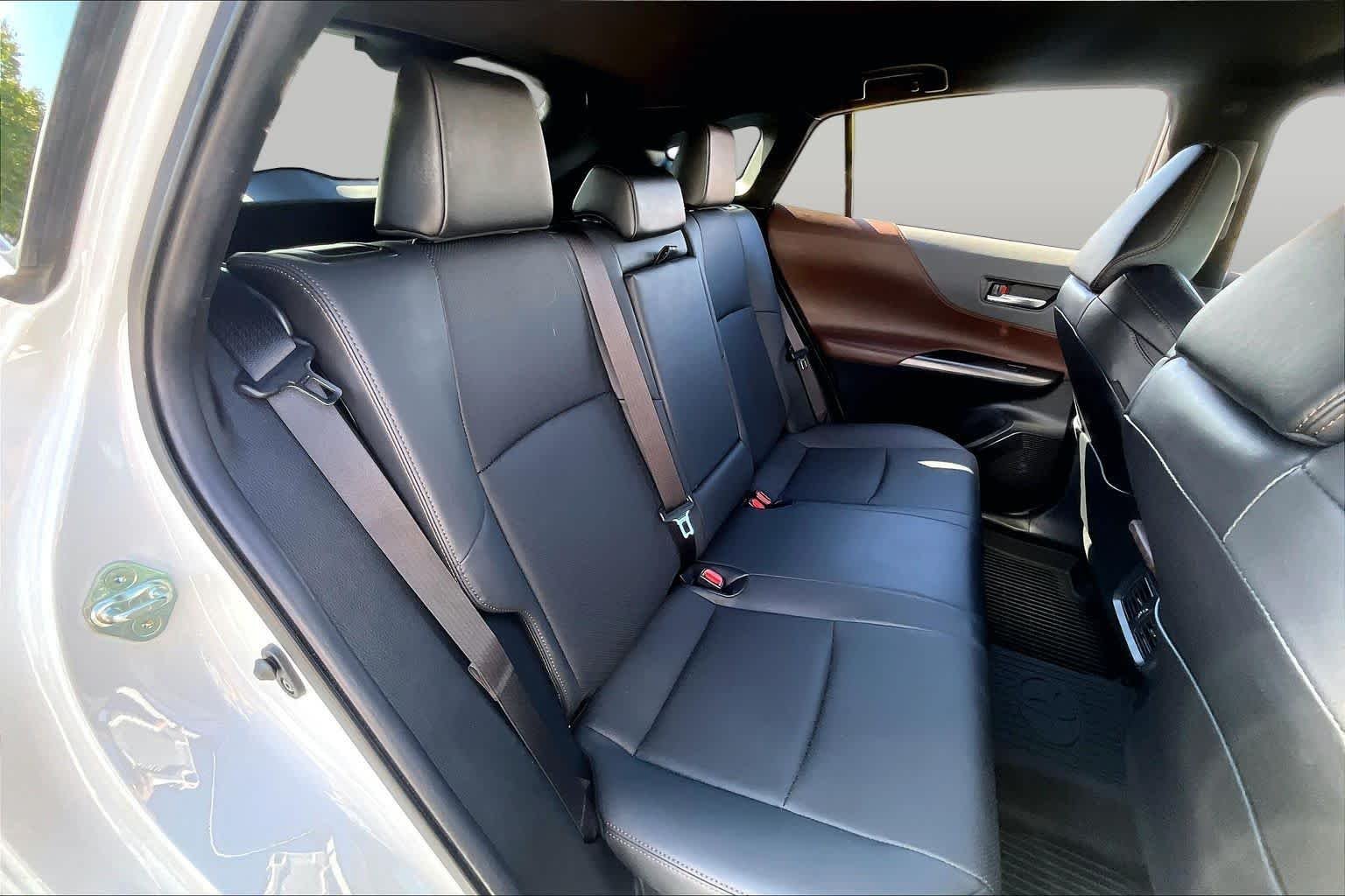 Used 2023 Wind Chill Pearl Toyota Limited image 19
