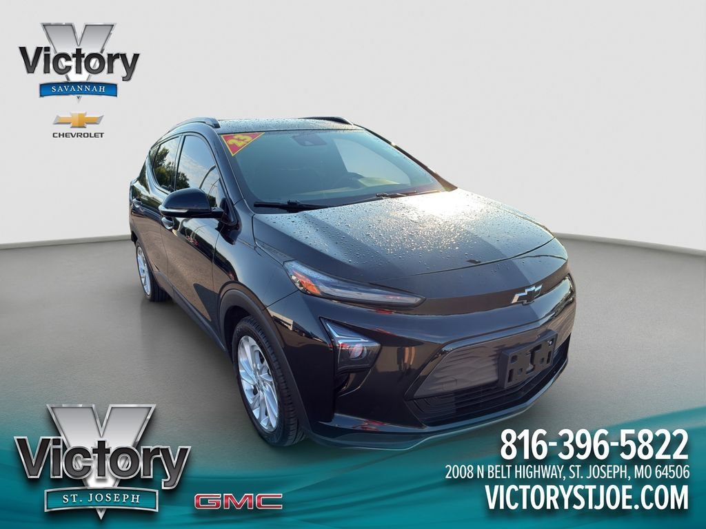 Used 2023 Mosaic Black Metallic Chevrolet LT image 1