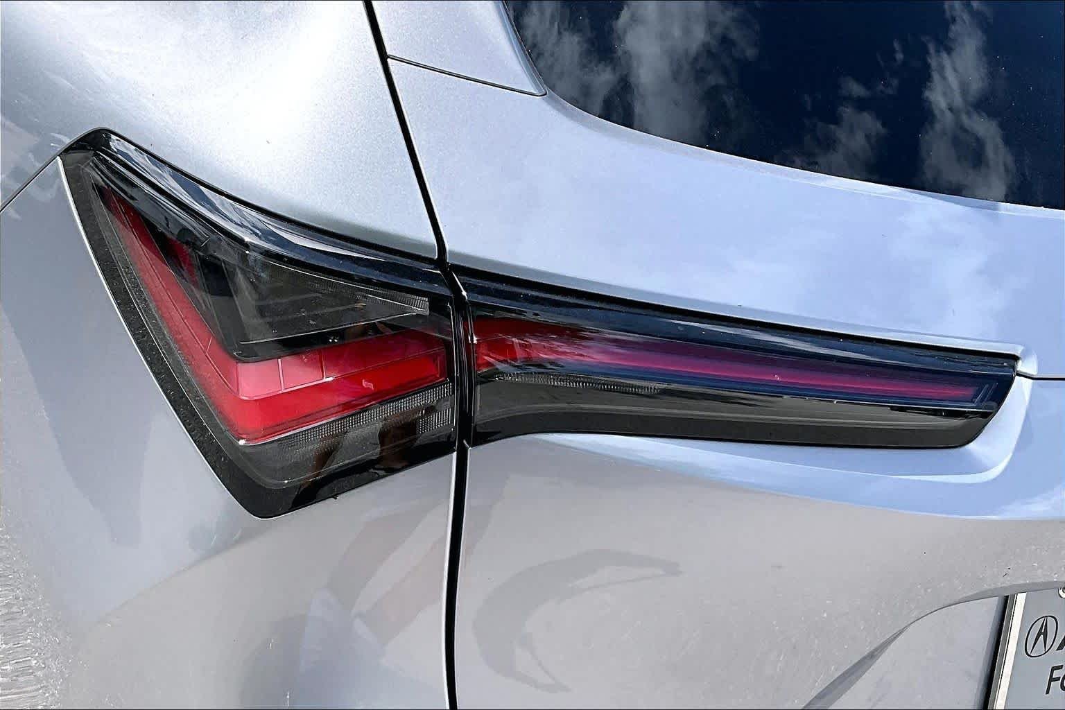 Used 2026 Solar Silver Metallic Acura  image 14