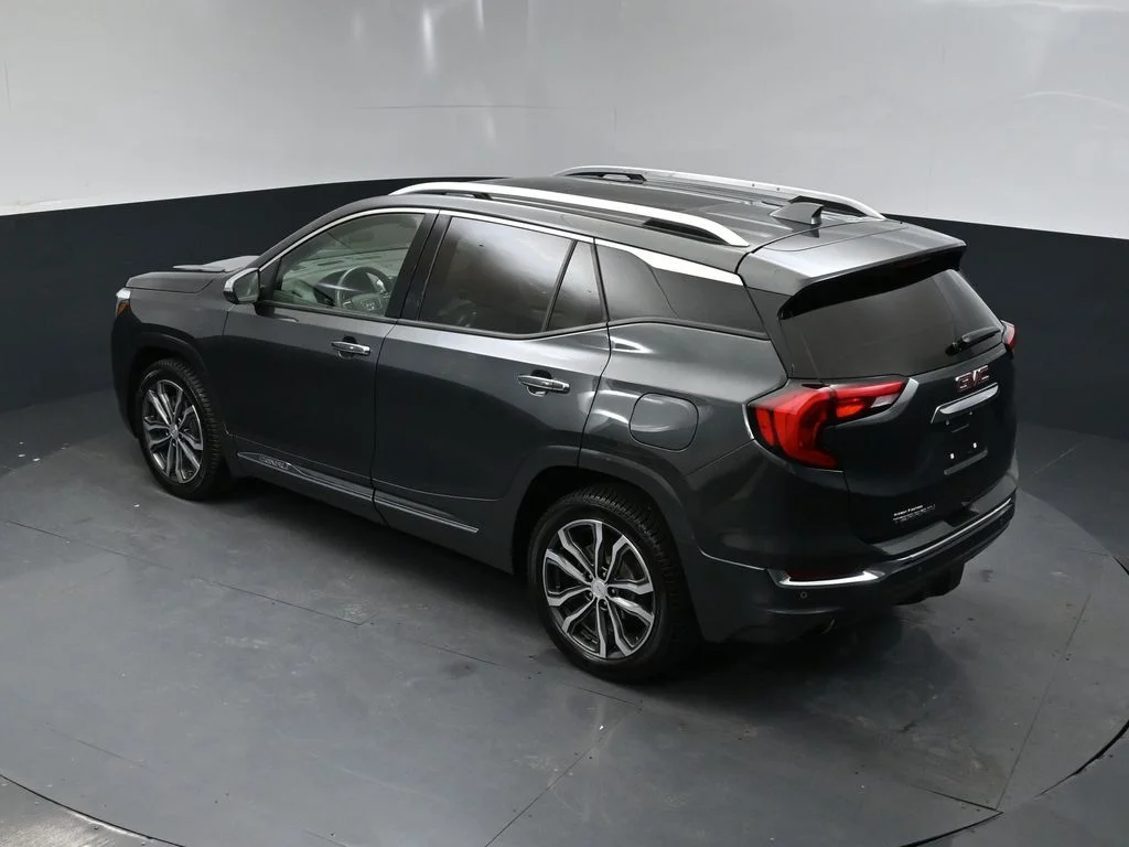 Used 2020 Gray GMC Denali image 40