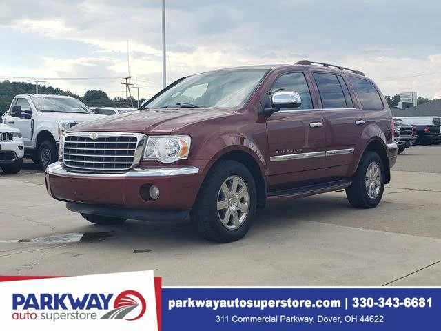 Used 2008 Red Chrysler Limited image 10