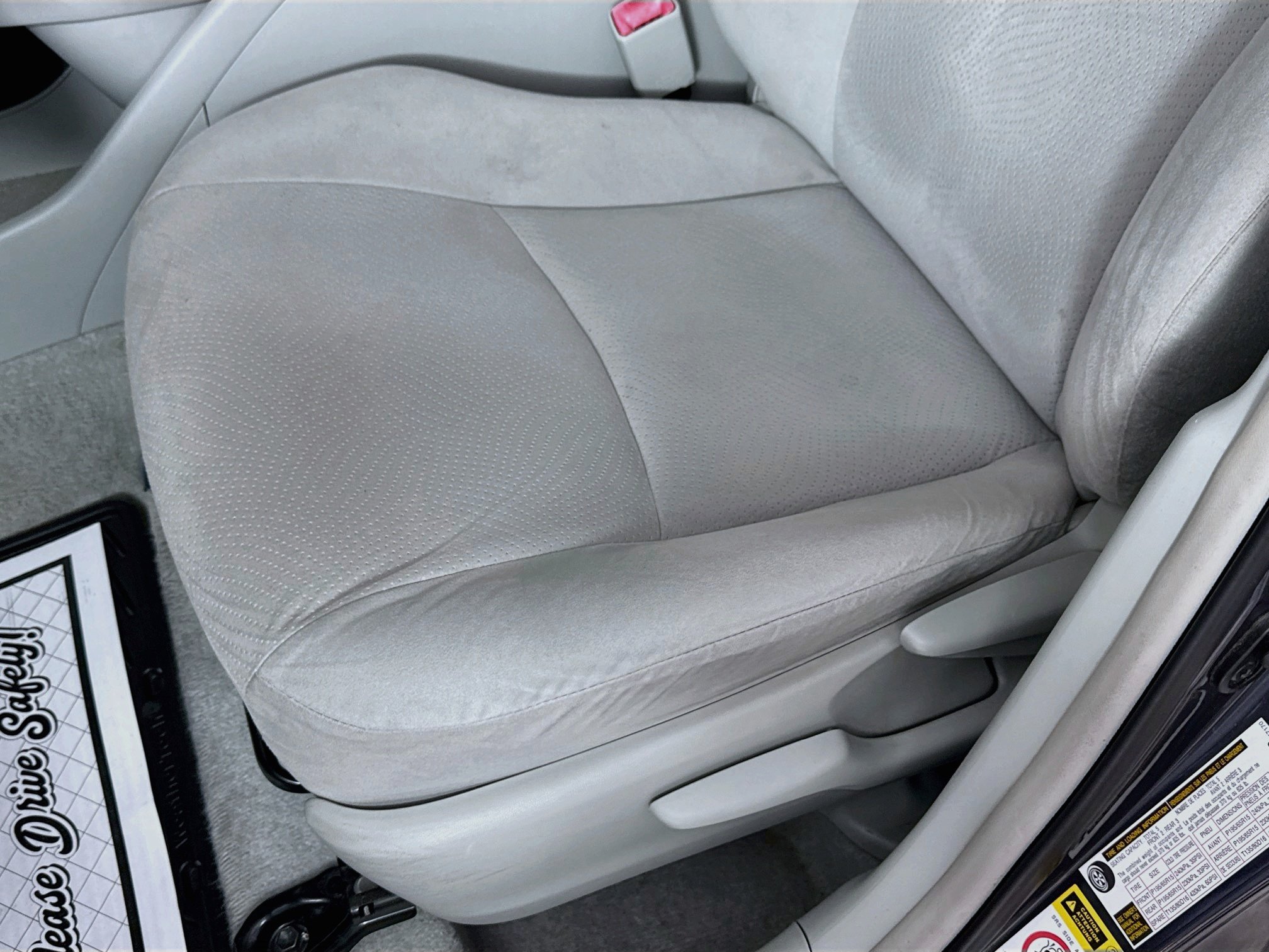 Used 2010 Winter Gray Metallic Toyota II image 17