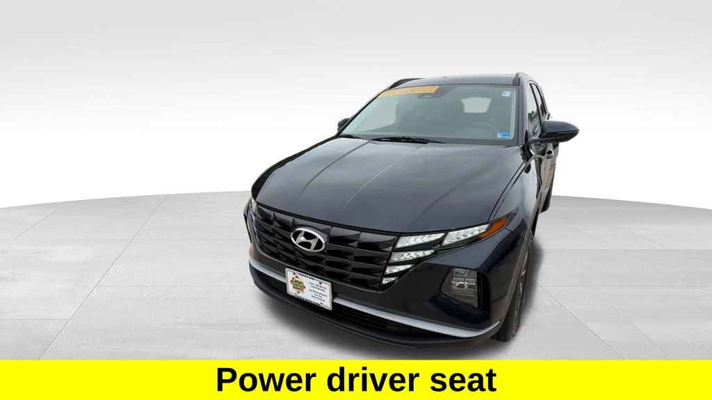 Used 2022  Hyundai Blue image 18
