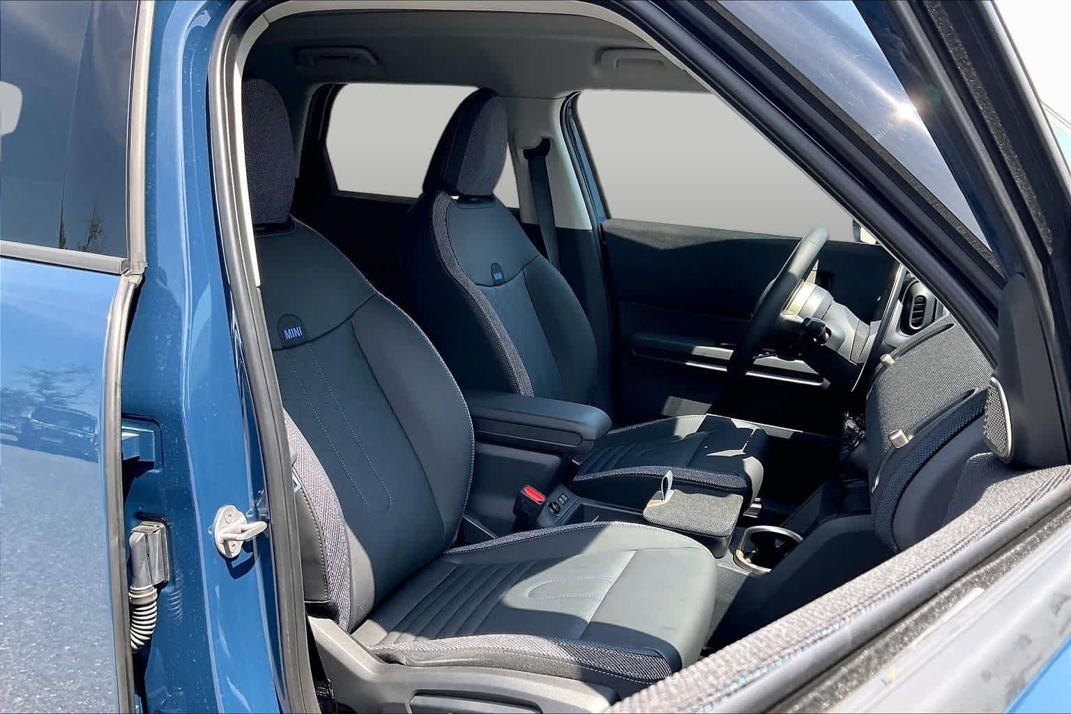 Certified Used 2025 Indigo Sunset Blue Metallic MINI S image 8