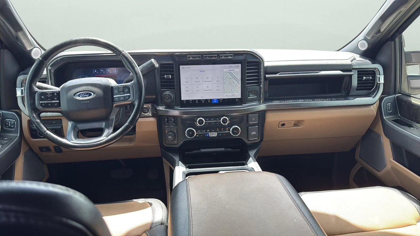 Used 2024 Brown Ford Lariat image 21