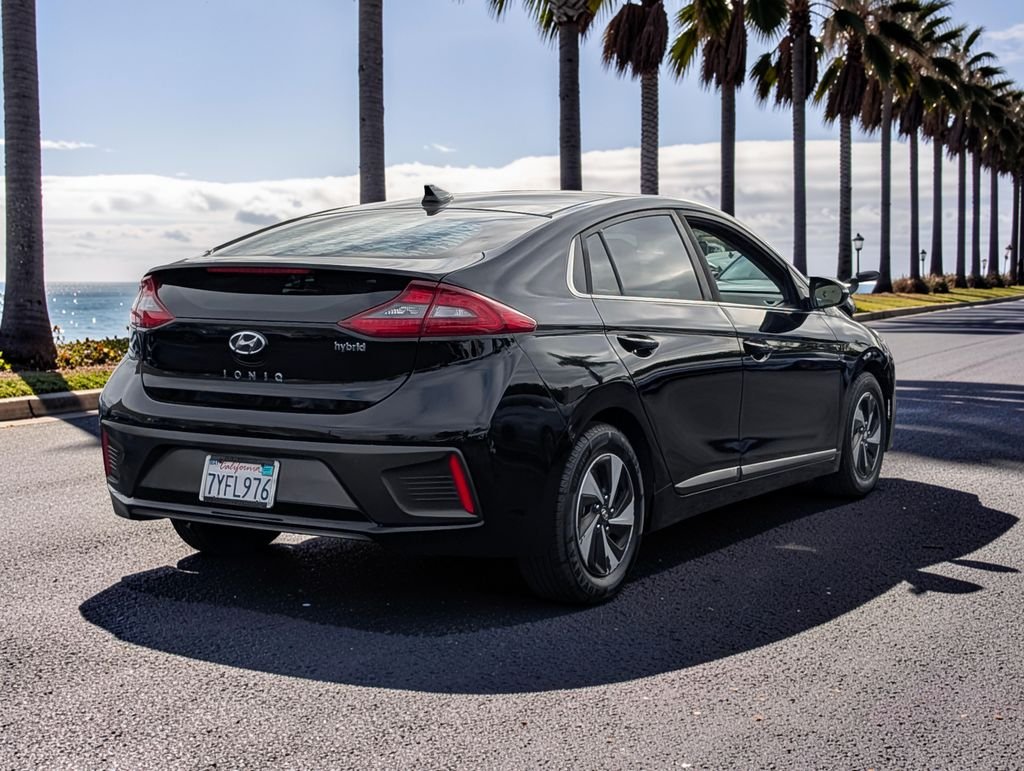 2017 Hyundai Ioniq SEL - Photo 5