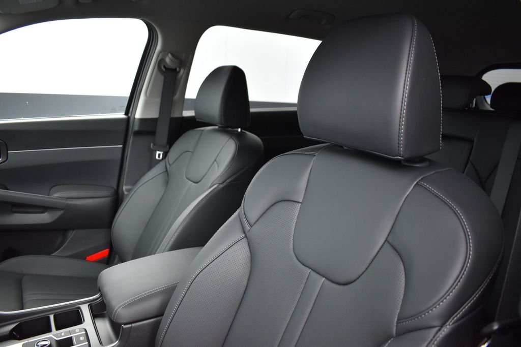 New 2026 Aurora Black Pearl Kia EX image 9