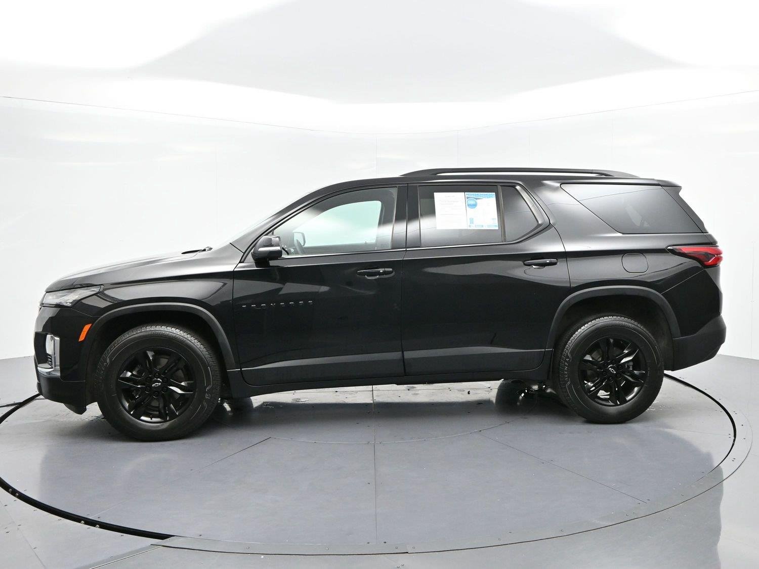 Used 2023 Mosaic Black Metallic Chevrolet LT Cloth image 4