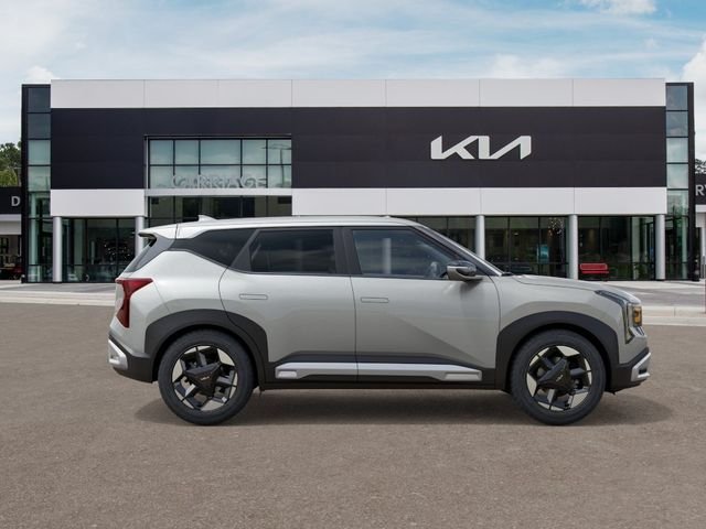 New 2027 Ivory Silver Kia EX image 7