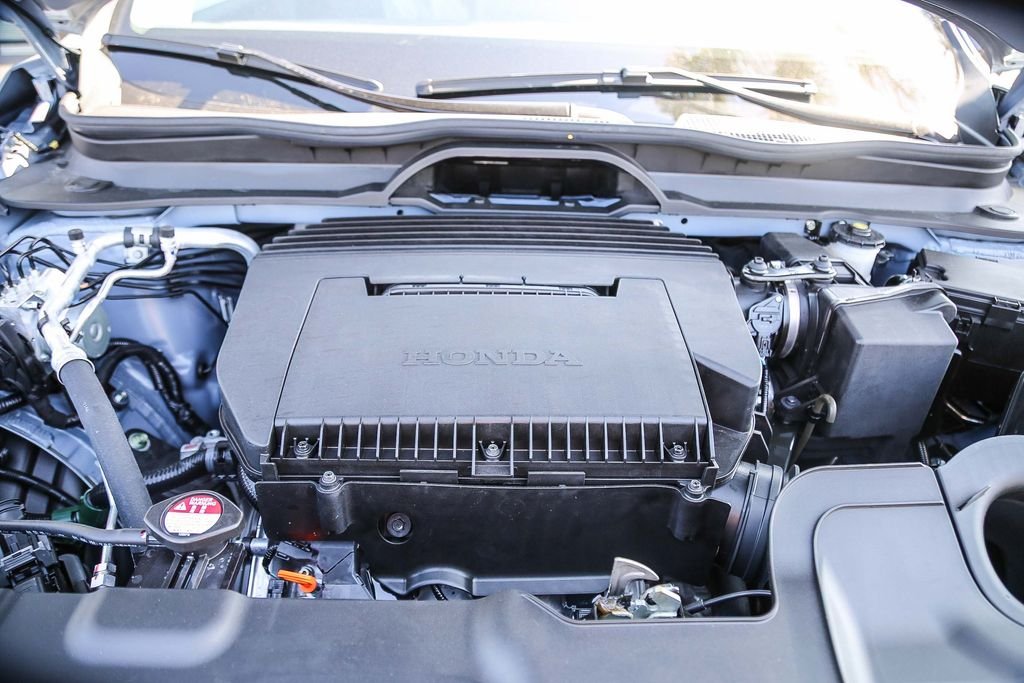 New 2026 Sonic Gray Pearl Honda RTL image 13