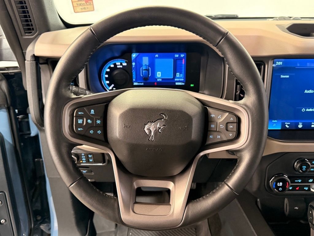 Used 2024 Gray Ford Wildtrak image 20