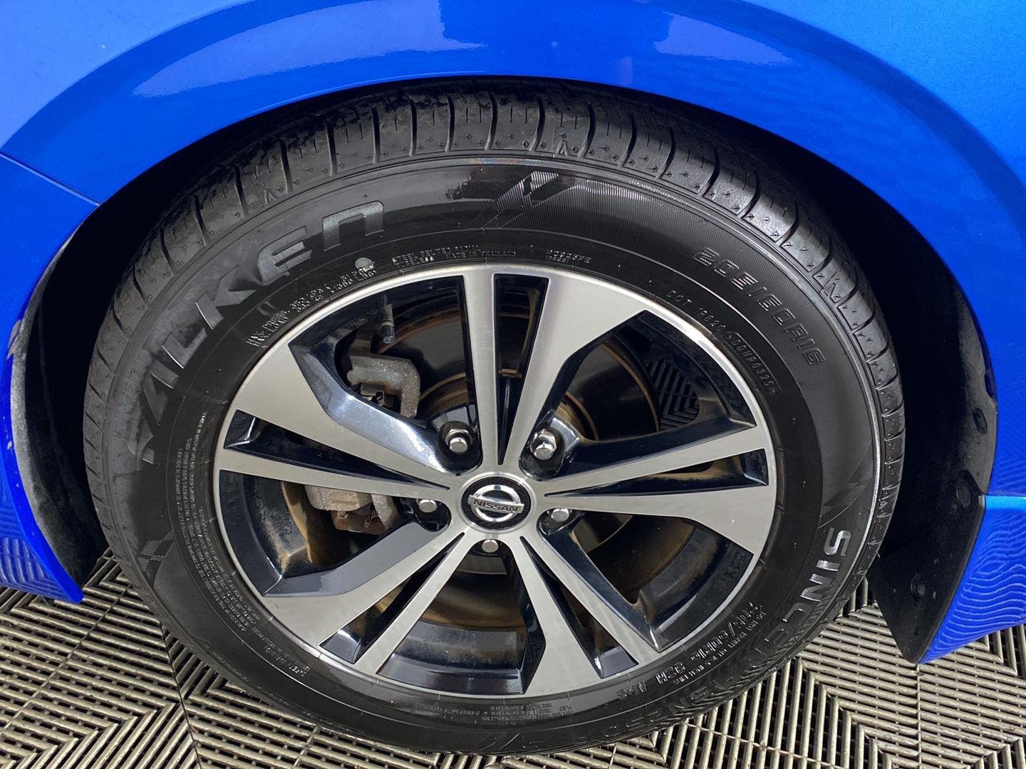 Used 2020 Electric Blue Metallic Nissan SV image 11