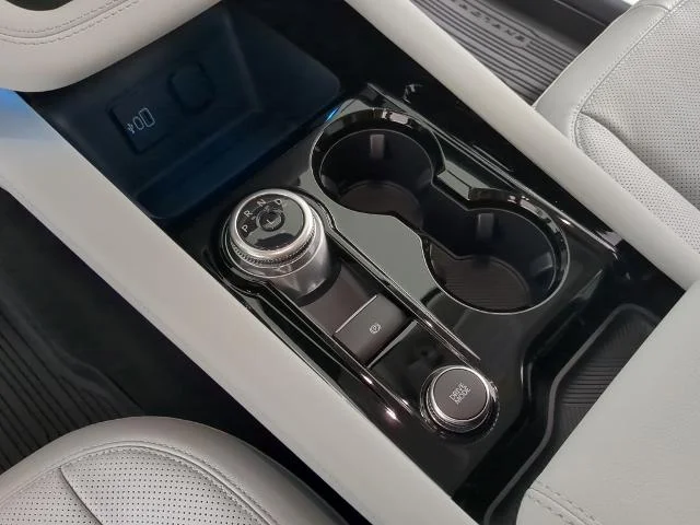 New 2026 Carbonized Gray Metallic Ford Platinum™ image 25