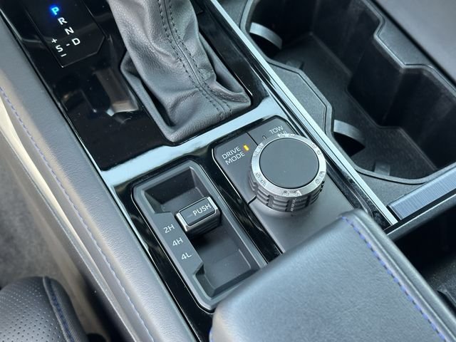 Certified Used 2025  Toyota Platinum image 20