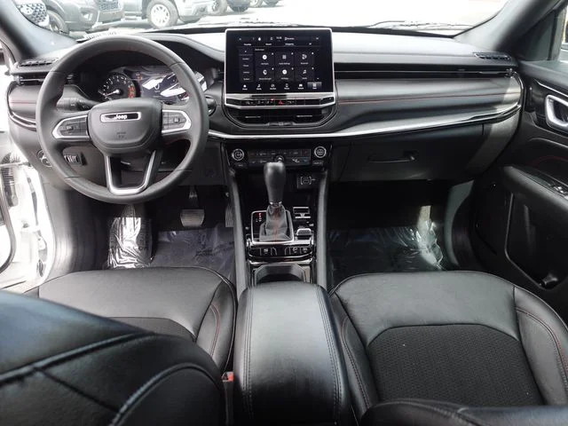 Used 2024 White Jeep Trailhawk image 24