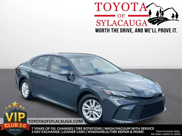 2025 Toyota Camry Hybrid LE