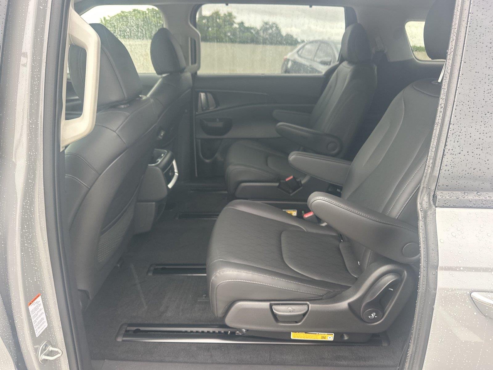 New 2027 Ceramic Silver Kia EX image 21