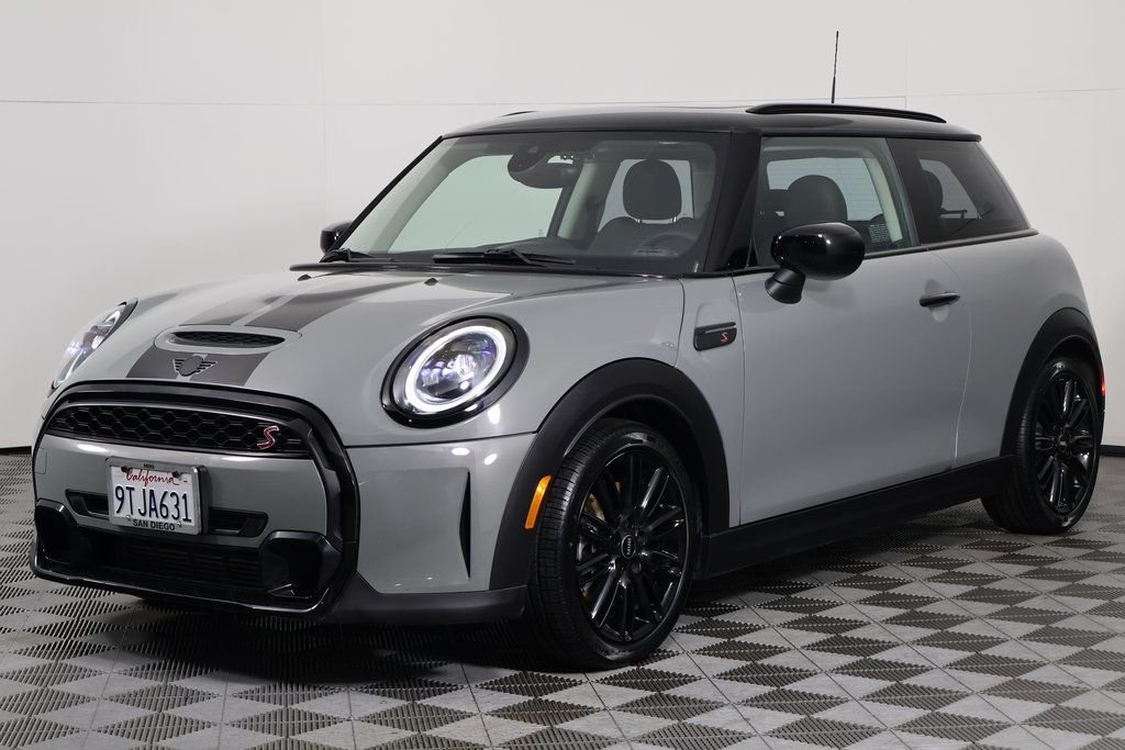 2023 MINI 3 Door S