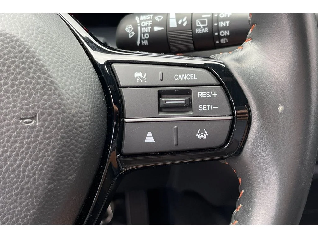 Used 2023 MILANO RED Honda Sport image 35