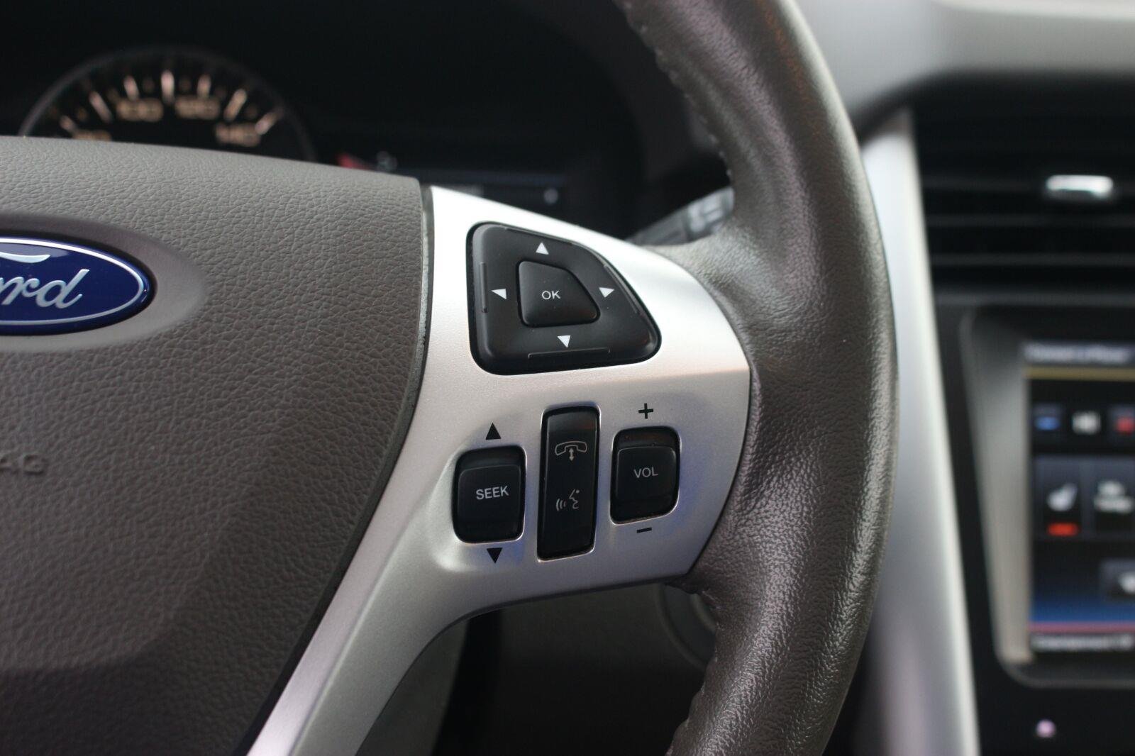 Used 2014 White Ford Limited image 21