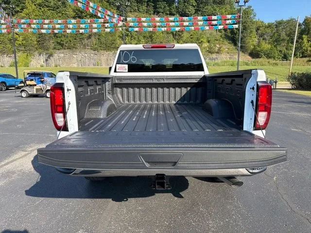New 2026 Summit White GMC Pro image 21