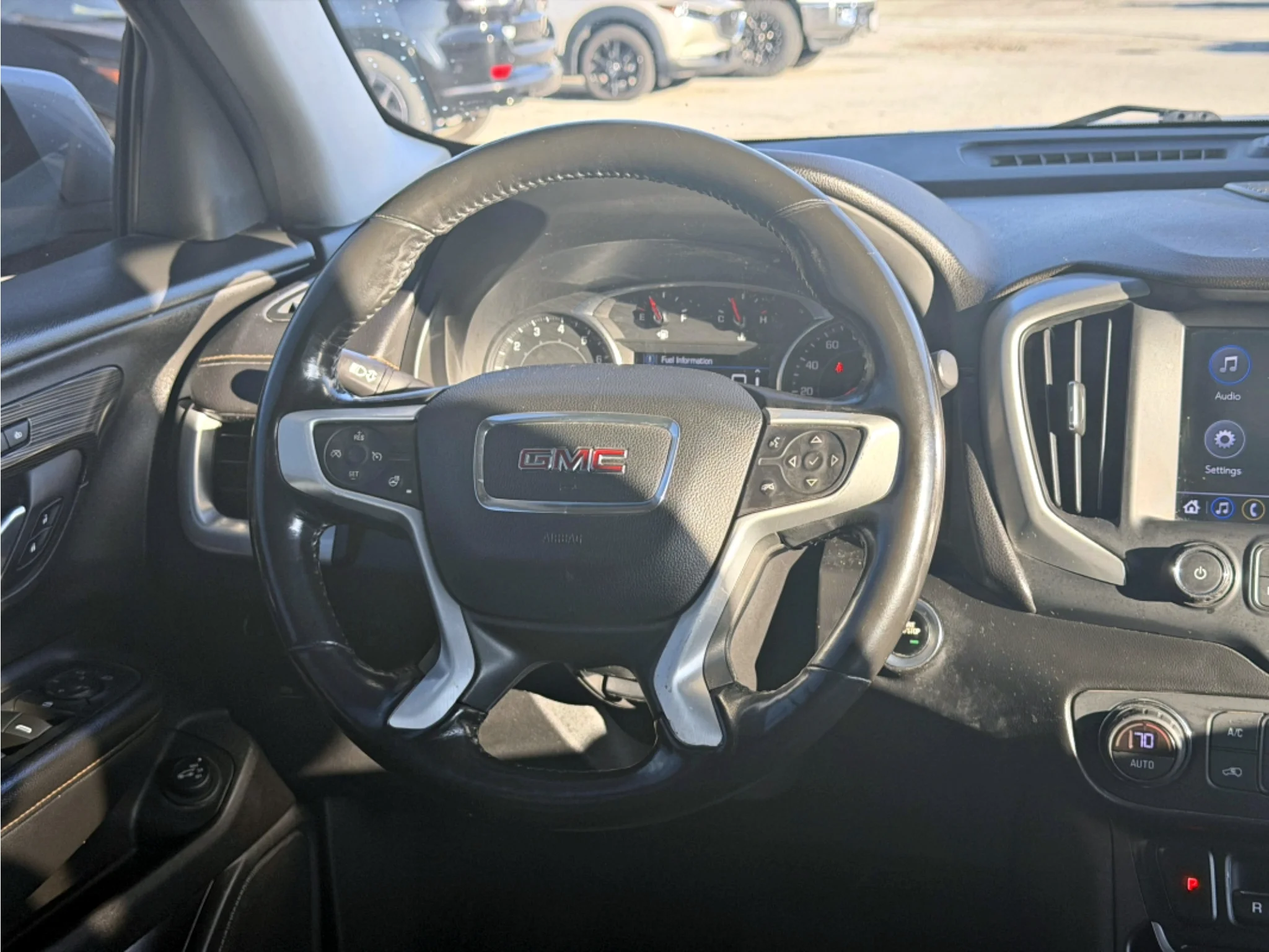 Used 2018 Quicksilver Metallic GMC SLT image 12