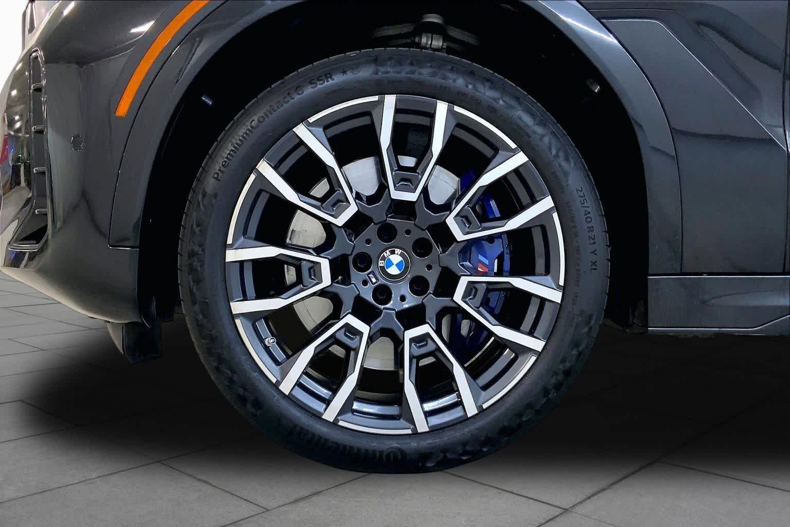 Used 2024 Black Sapphire Metallic BMW M60i image 10