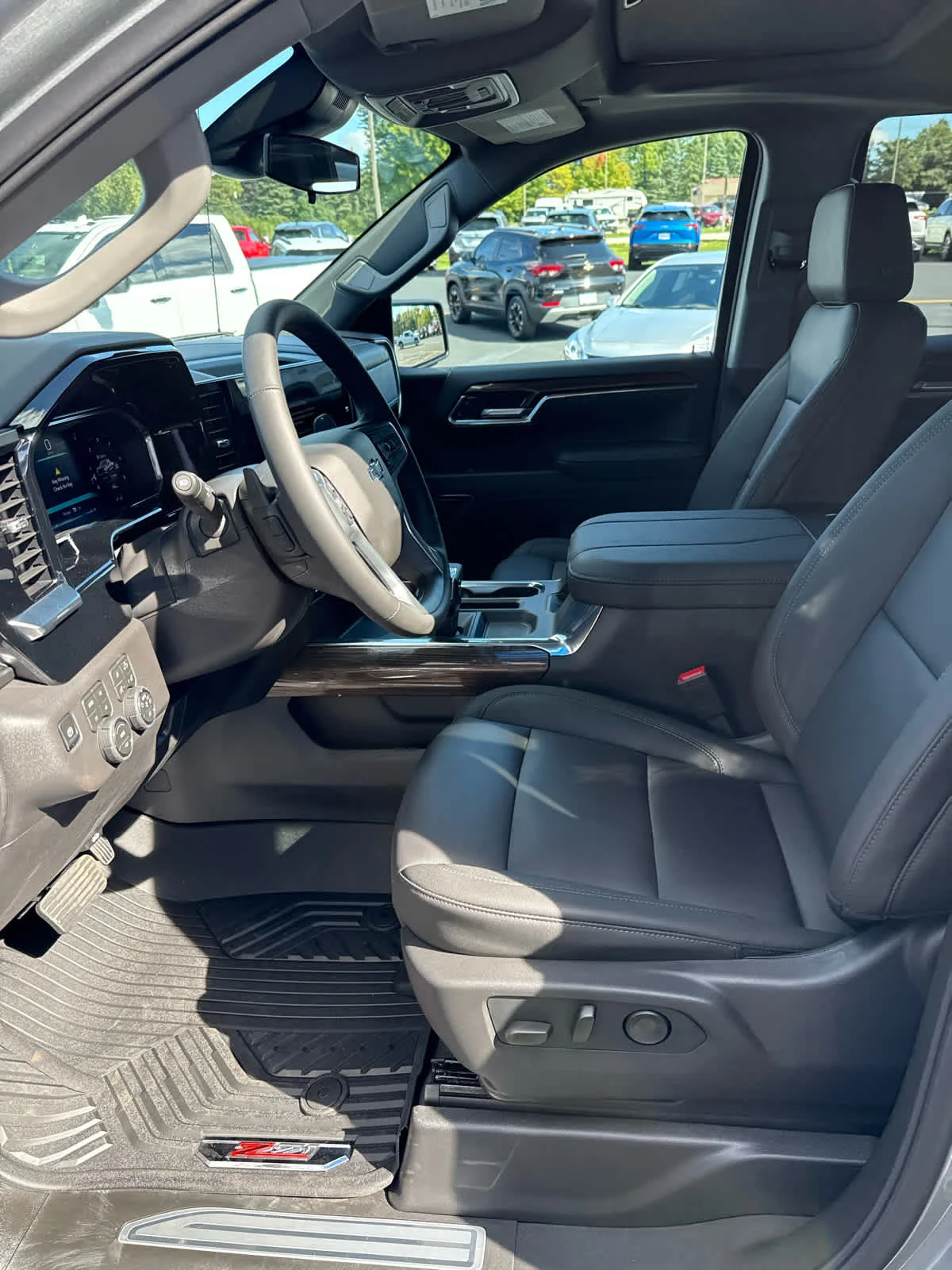 2026 Chevrolet Silverado 1500 LT Trail Boss - Photo 6
