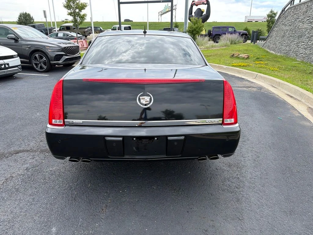 Used 2008 Black Cadillac Base image 6