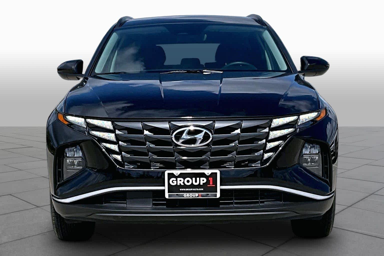 Used 2024 Black Pearl Hyundai SEL image 4