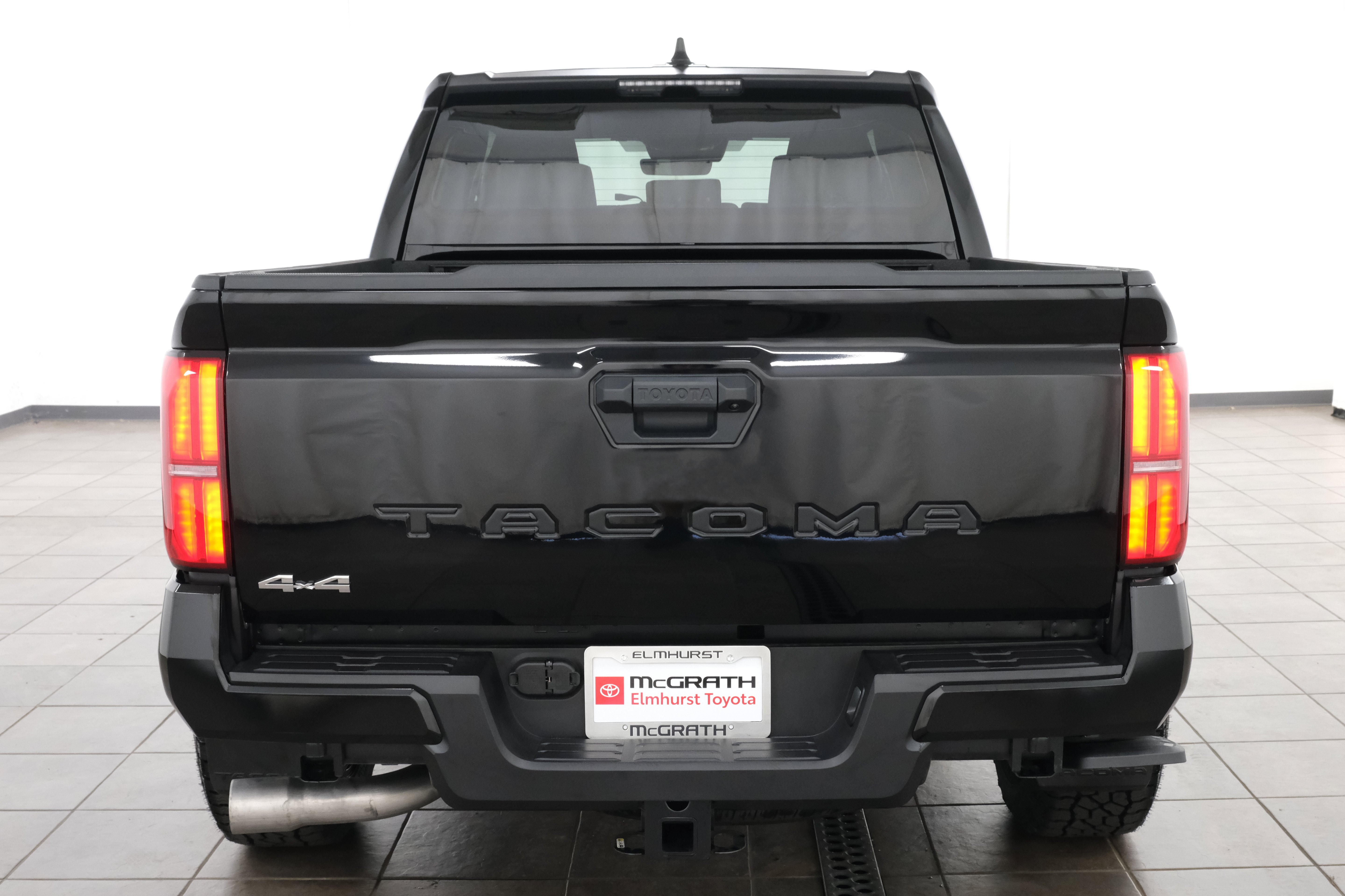 New 2026 Black Toyota  SR5 image 7