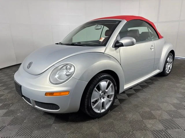Used 2009 Silver Volkswagen 2.5L image 8