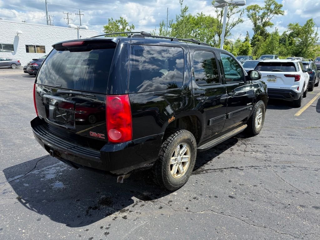 Used 2013 Black GMC SLE image 10