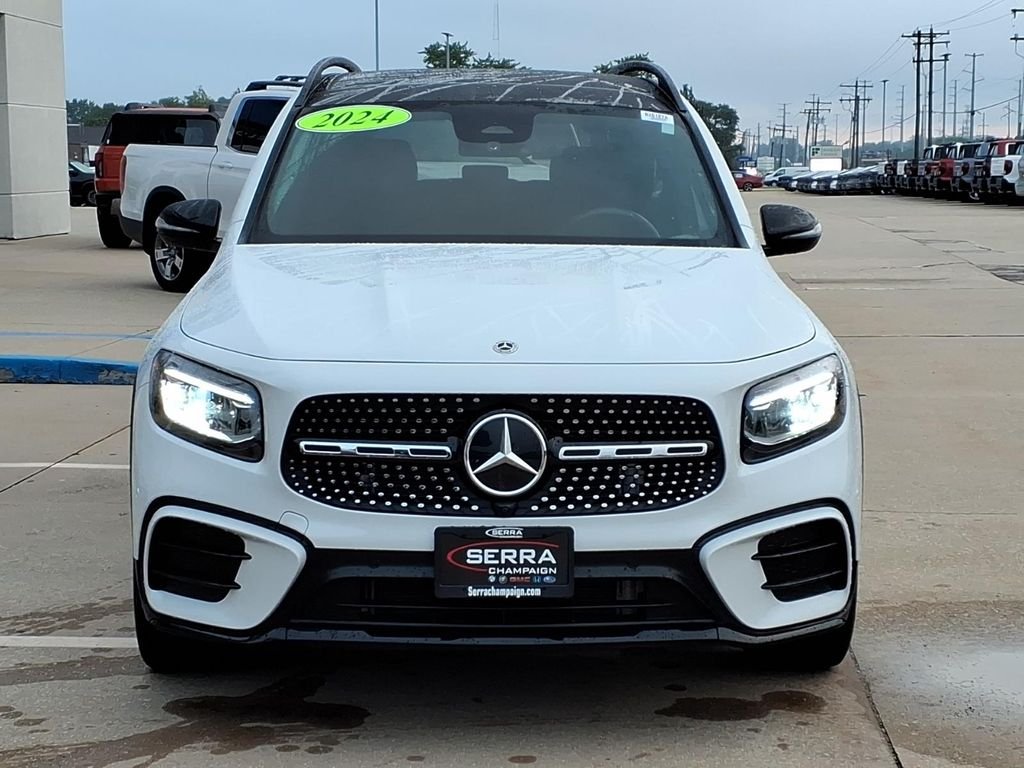 Used 2024 Digital White Metallic Mercedes-Benz GLB 250 image 18
